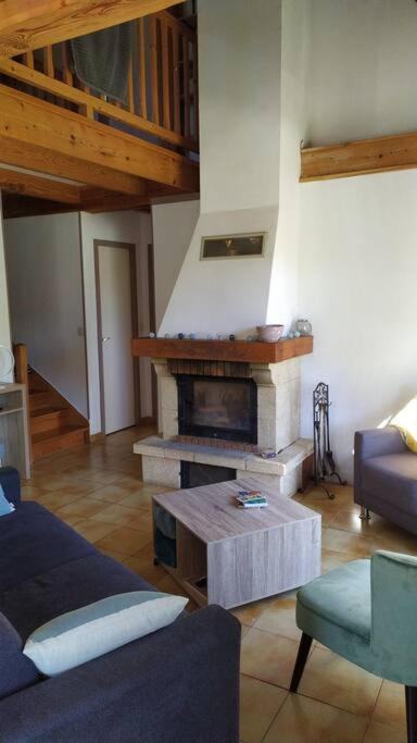 Maison De Montagne Au Calme Avec Cheminee Poubeau 外观 照片